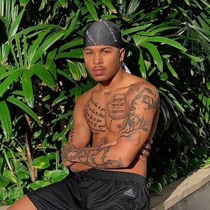 Meet your Posher, Luis